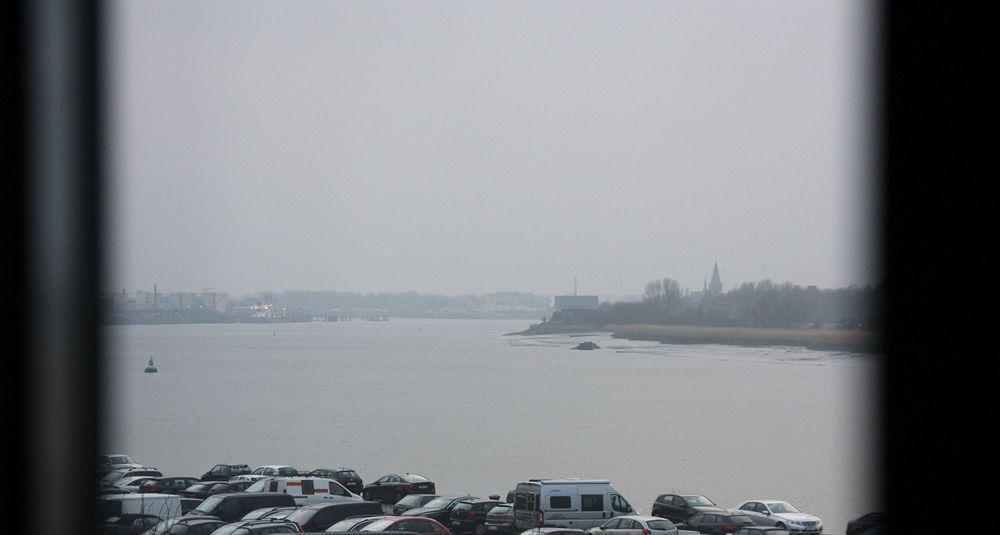 Kaai 11 Hotel Antwerpen Bagian luar foto