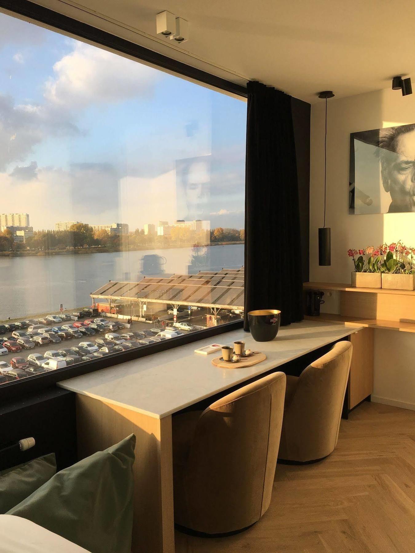Kaai 11 Hotel Antwerpen Bagian luar foto