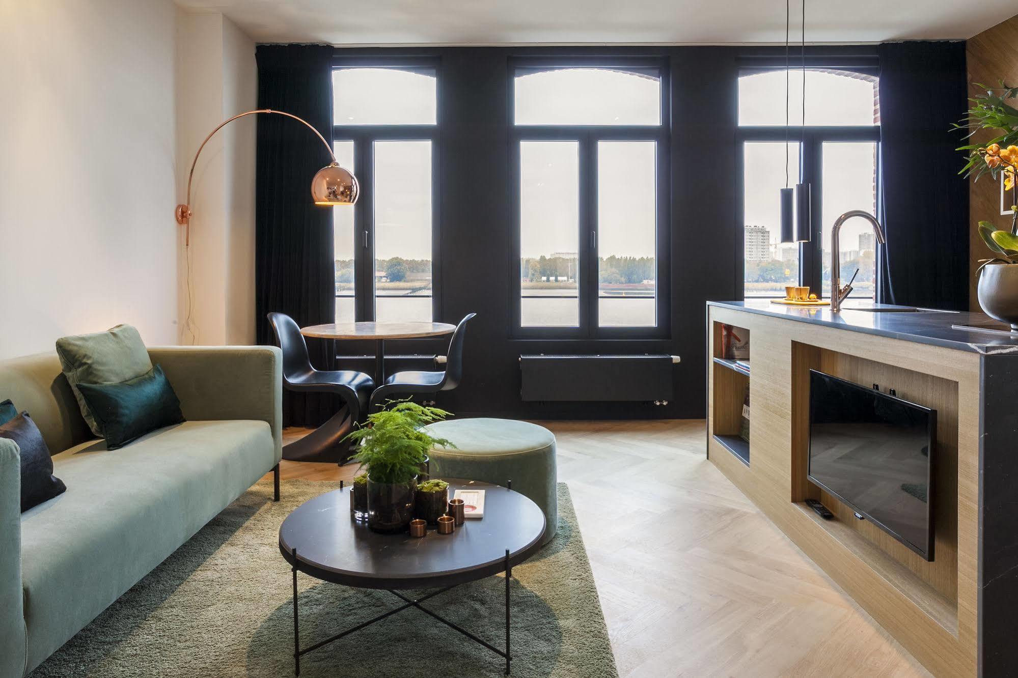 Kaai 11 Hotel Antwerpen Bagian luar foto